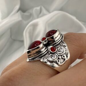 Vintage Silver color and Red Gemstone Ring